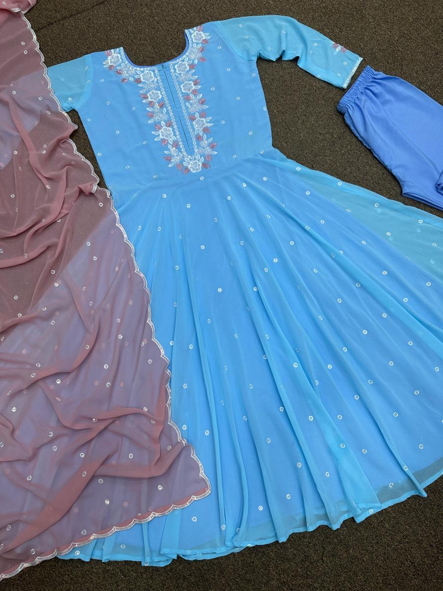 HK-1617-DESIGNER-GOWN-WHOLESALE-IN-INDIA-3