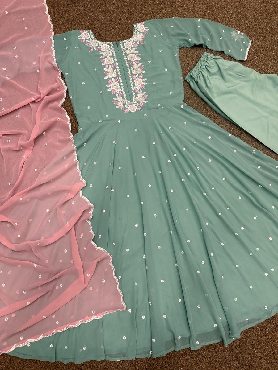 HK-1617-DESIGNER-GOWN-WHOLESALE-IN-INDIA-6