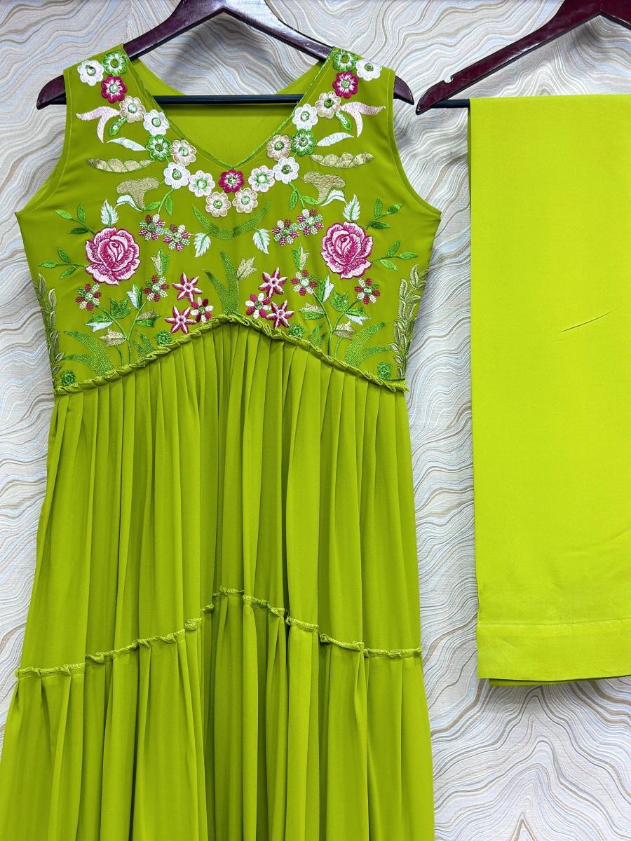 HK-1619-DESIGNER-GOWN-WHOLESALE-IN-INDIA-2