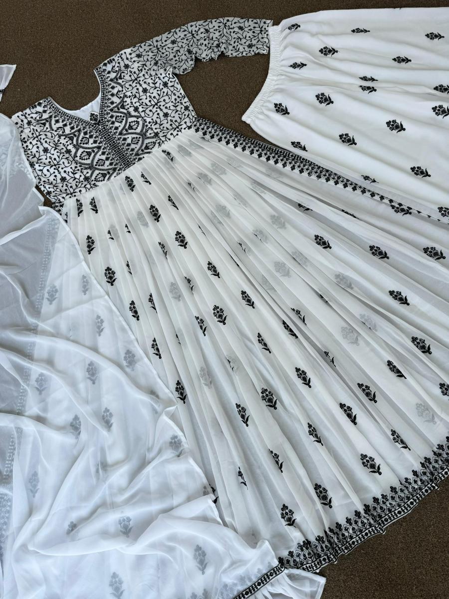 HK-1632-DESIGNER-KURTI-PLAZZO-WHOLESALE-3