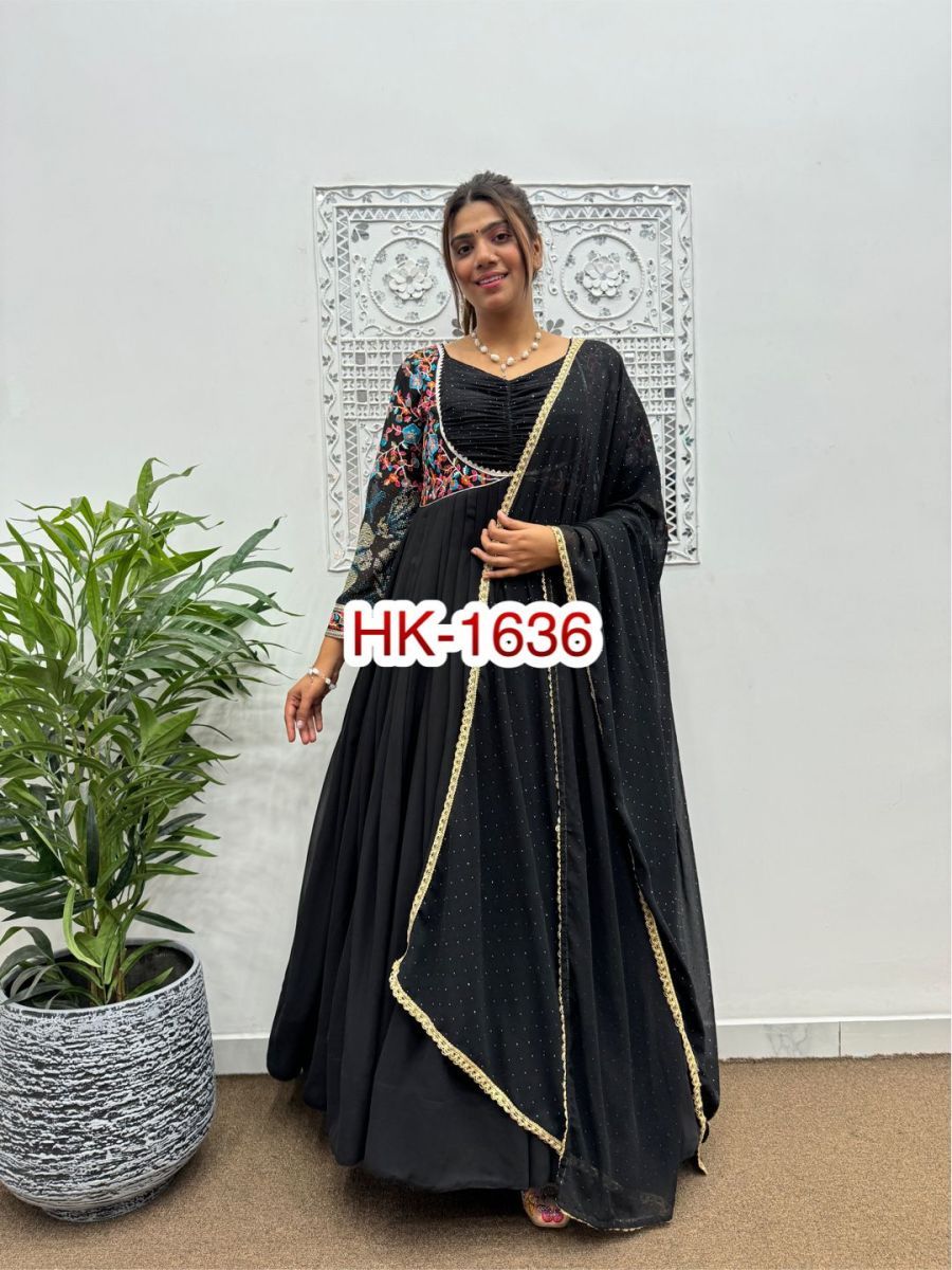 HK-1636-DESIGNER-GOWN-WHOLESALE-IN-INDIA-1