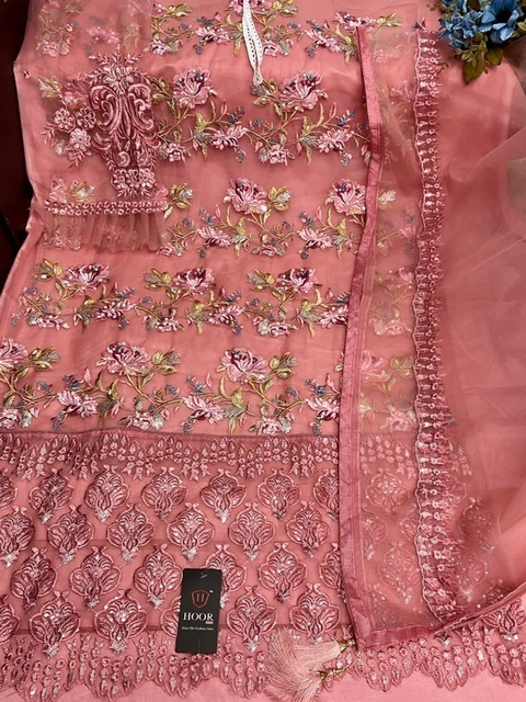 HOOR-TEX-D.NO-20011-PAKISTANI-SALWAR-SUITS-WHOLESALER-3