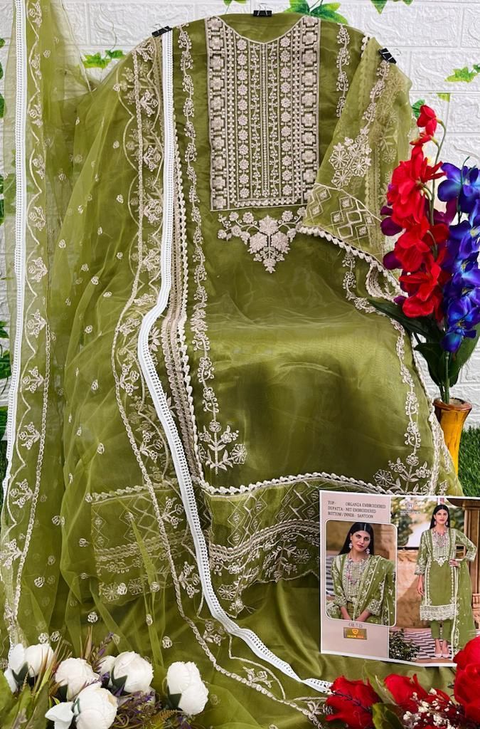 HOOR-TEX-OR-7-ORGANZA-EMBROIDERY-PAKISTANI-SUITS-WHOLESALE-9