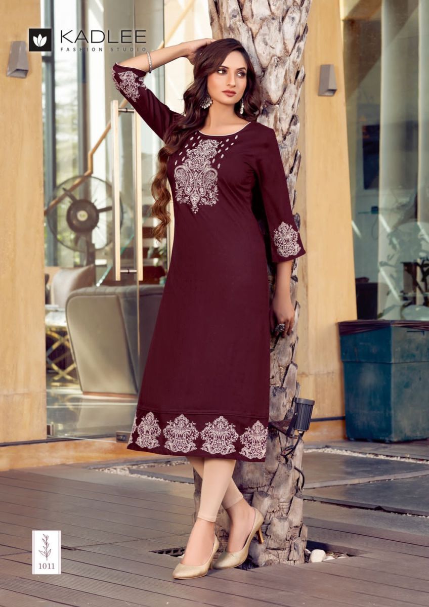 KADLEE-MASTANI-READYMADE-RAYON-KURTI-CATALOGUE-DISTRIBUTOR-IN-SURAT-6