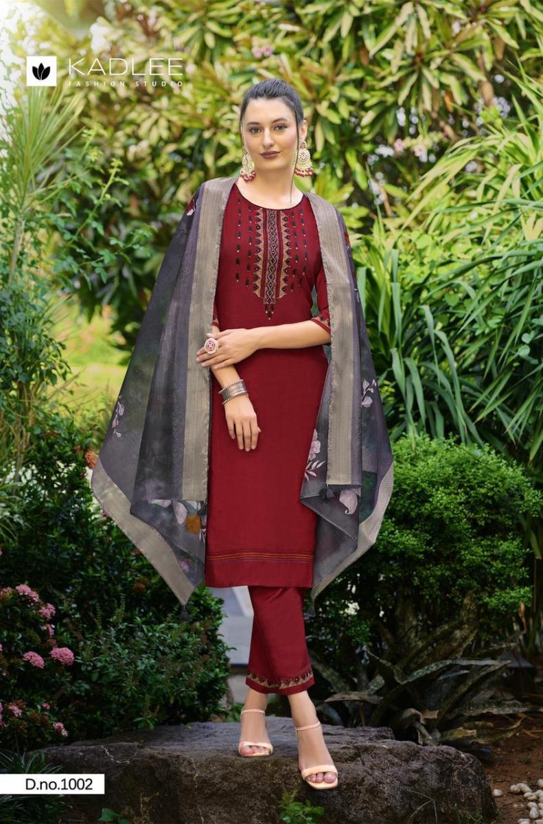 KADLEE-NAZAKAT-VISCOSE-EMBROIDERY-READYMADE-KURTI-WHOLESALER-IN-SURAT-5