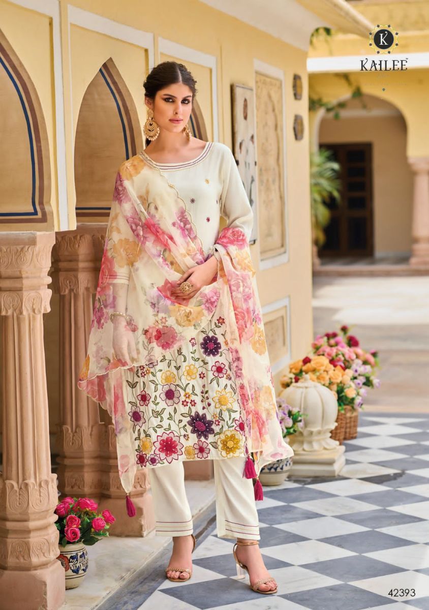 KAILEE-FASHION-SHEHNAAZ-KURTIS-LATEST-CATALOGUE-SUPPLIER-IN-SURAT-7