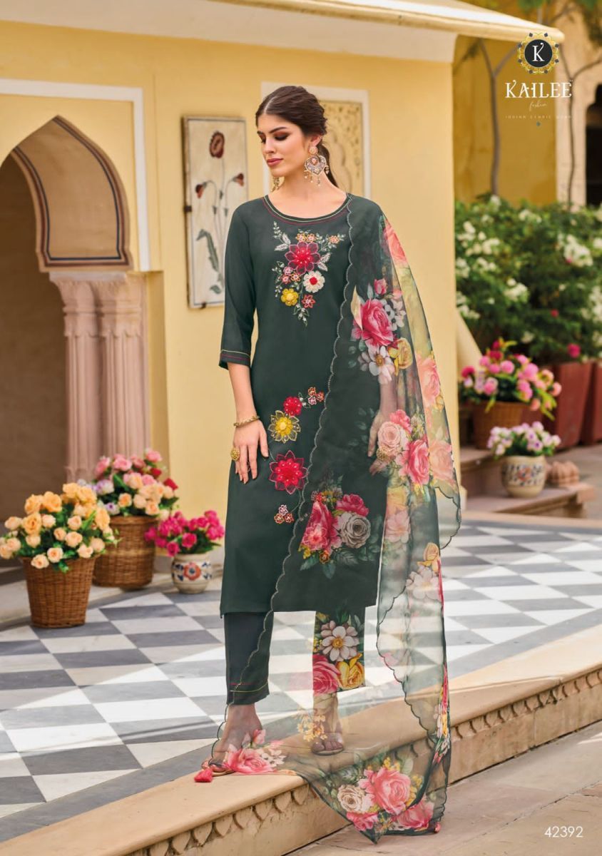 KAILEE-FASHION-SHEHNAAZ-READYMADE-SILK-EMBROIDERED-KURTIS-AT-BEST-PRICE-4