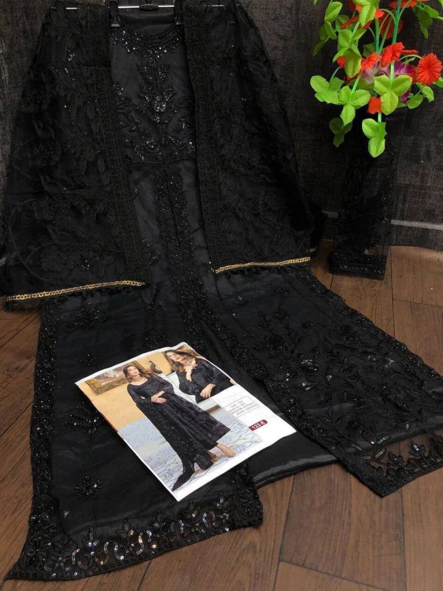 KALEESHA-FASHION-122-SERIES-HEAVY-PAKISTANI-SALWAR-KAMEEZ-WHOLESALE-10