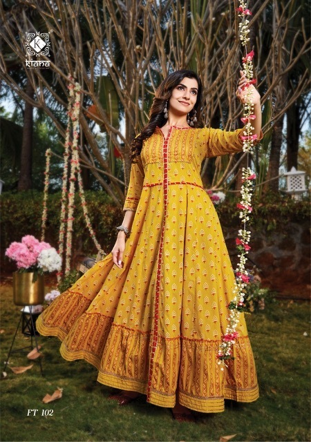 KIANA-FLAIRY-TALES-DESIGNER-LONG-GOWNS-AT-WHOLESALE-1