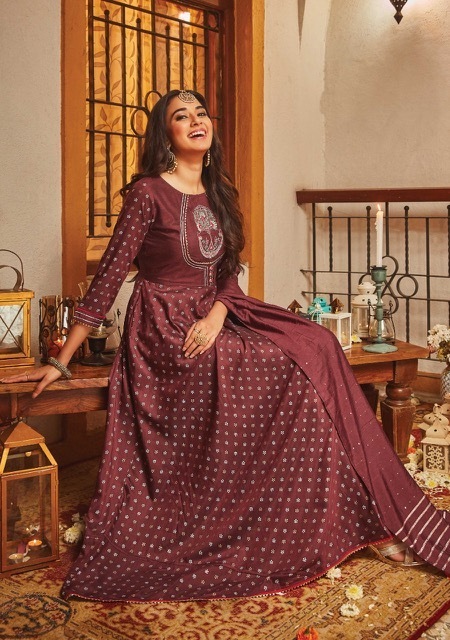 KIANA-HOUSE-OF-FASHION-ROOH-GOWN-WITH-DUPATTA-LATEST-COLLECTION-SURAT-7
