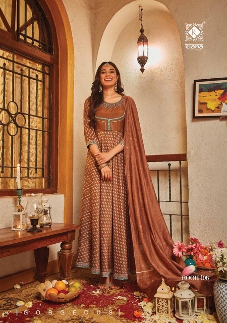 KIANA-HOUSE-OF-FASHION-ROOH-GOWN-WITH-DUPATTA-LATEST-COLLECTION-SURAT-8
