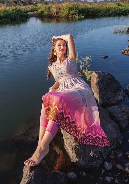 KIANA-WISHFUL-CROSET-CHINON-DIGITAL-PRINT-KURTI-WITH-BELT-SUPPLIER-SURAT-6