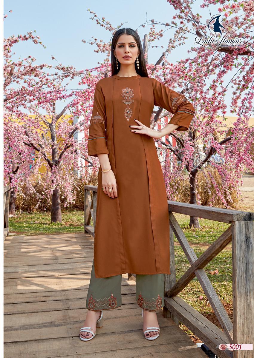 LADIES-FLAVOUR-GINNI-VOL-3-RAYON-KURTIS-AT-BEST-PRICE-3