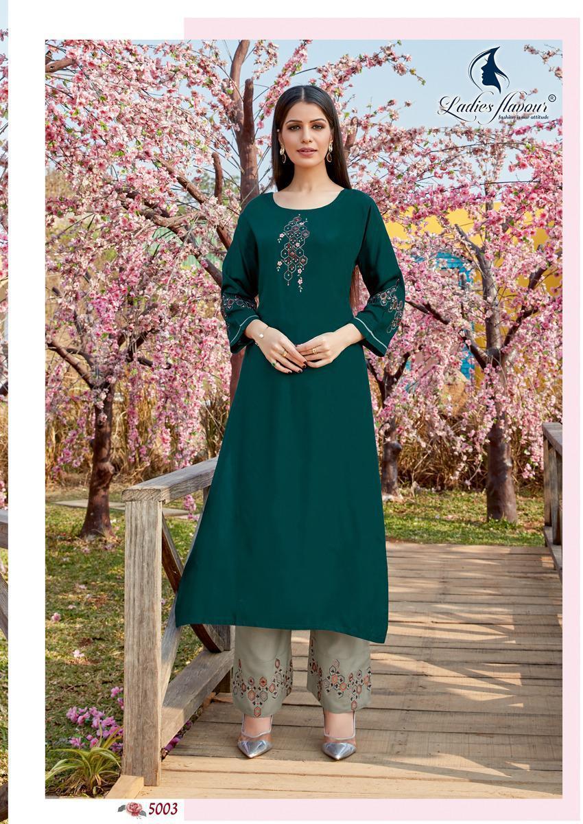LADIES-FLAVOUR-GINNI-VOL-3-RAYON-KURTIS-AT-BEST-PRICE-5