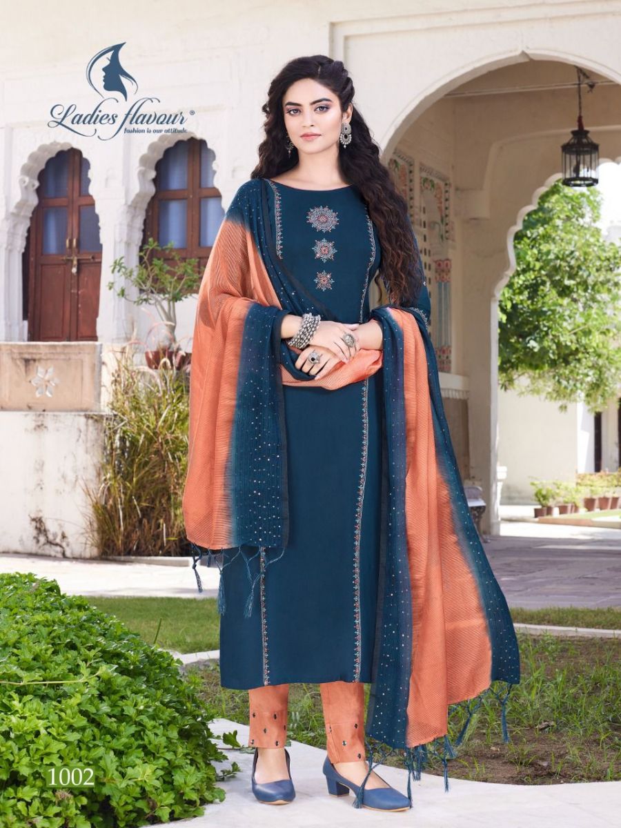 LADIES-FLAVOUR-PAVITRA-HEAVY-REYON-READYMADE-SALWAR-KAMEEZ-WHOLESALE-10