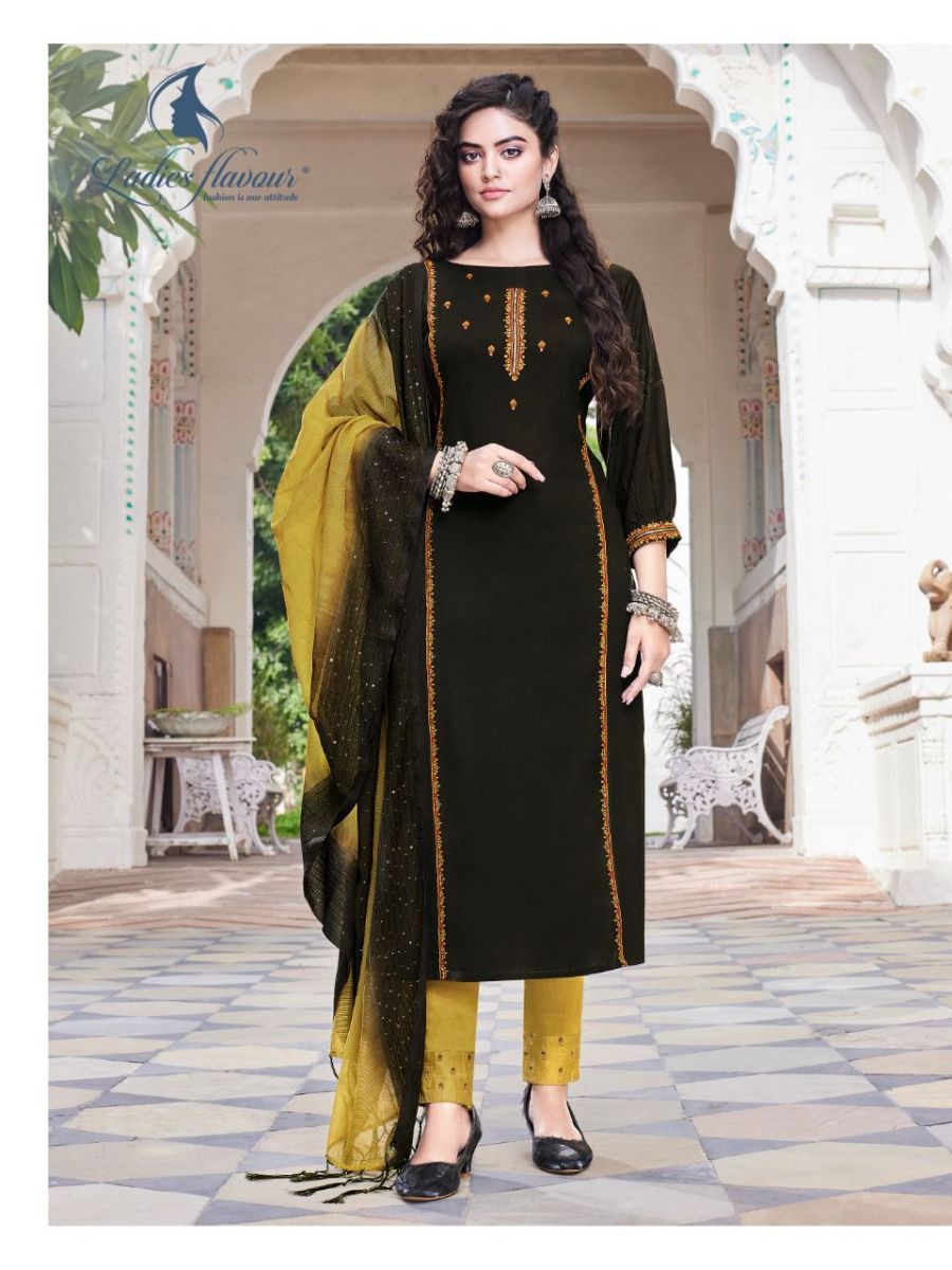 LADIES-FLAVOUR-PAVITRA-HEAVY-REYON-READYMADE-SALWAR-KAMEEZ-WHOLESALE-9