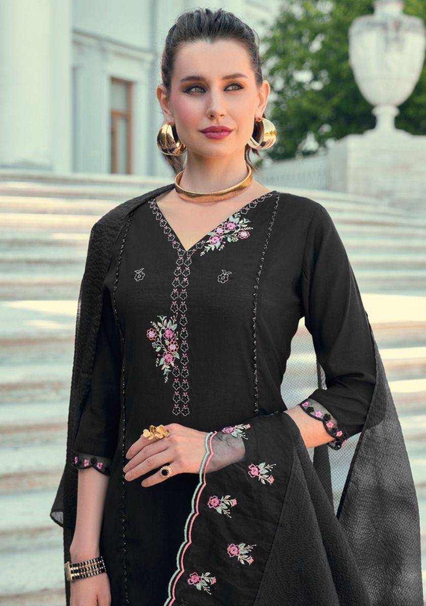 LADY-LEELA-IQRA-EMBROIDERY-FESTIVE-COLLECTION-KURTI-SUPPLIER-IN-SURAT-19