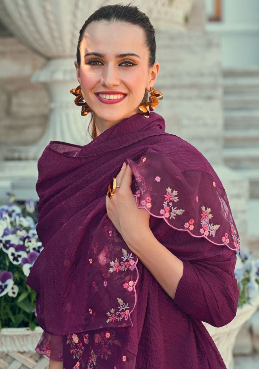 LADY-LEELA-IQRA-EMBROIDERY-FESTIVE-COLLECTION-KURTI-SUPPLIER-IN-SURAT-6