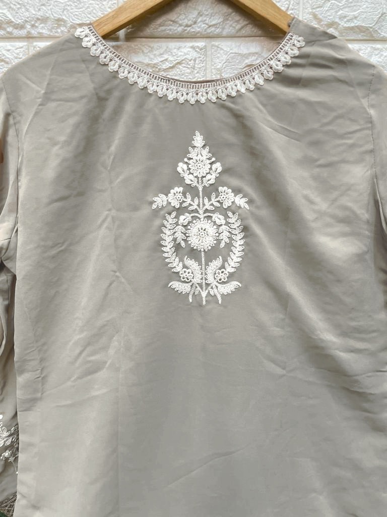 LAXURIA-TRENDZ-1271-SERIES-EMBROIDERY-KURTIS-WHOLESALER-11