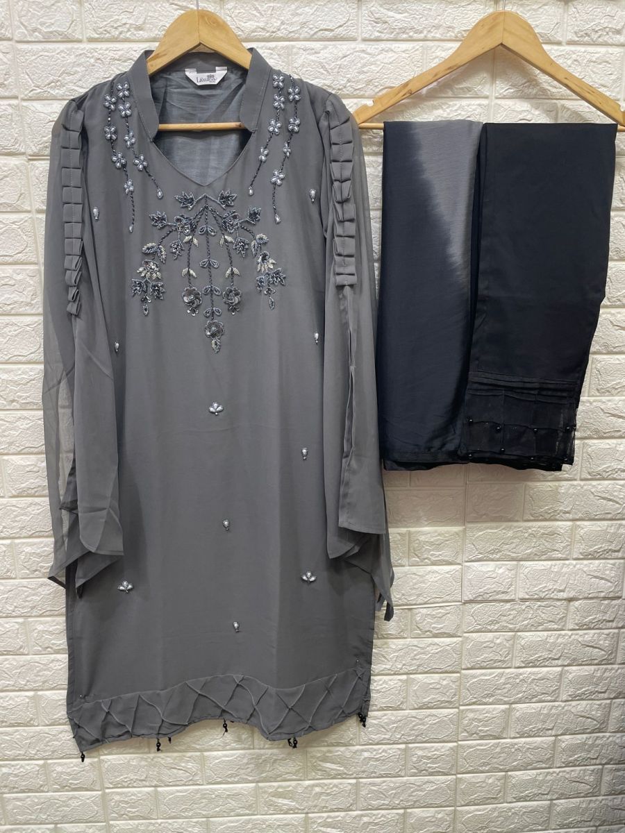 LAXURIA-TRENDZ-D.NO-1160-PAKISTANI-TUNIC-KURTI-PANT-WITH-DUPATTA-MANUFACTUR-SURAT-4