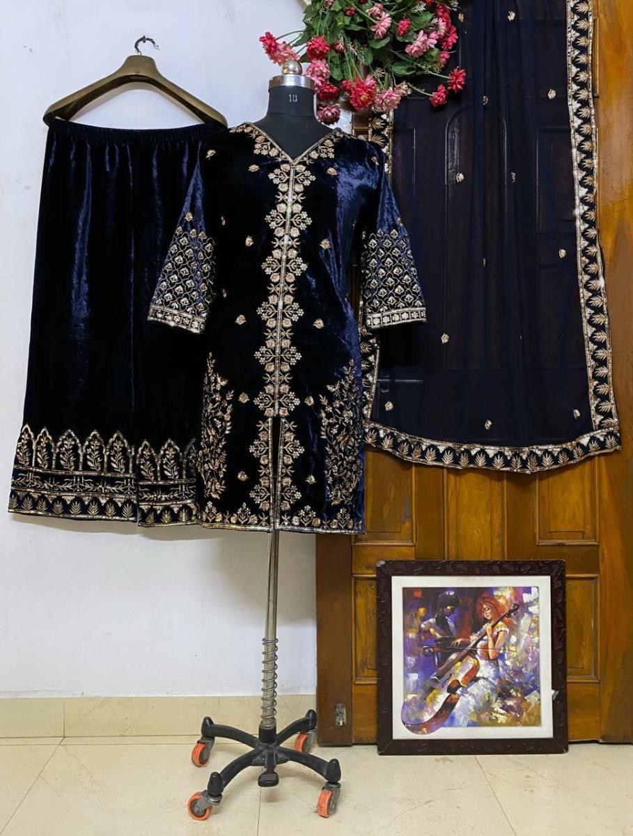 LC-1153-DESIGNER-VELVET-SALWAR-SUITS-WHOLESALE-2