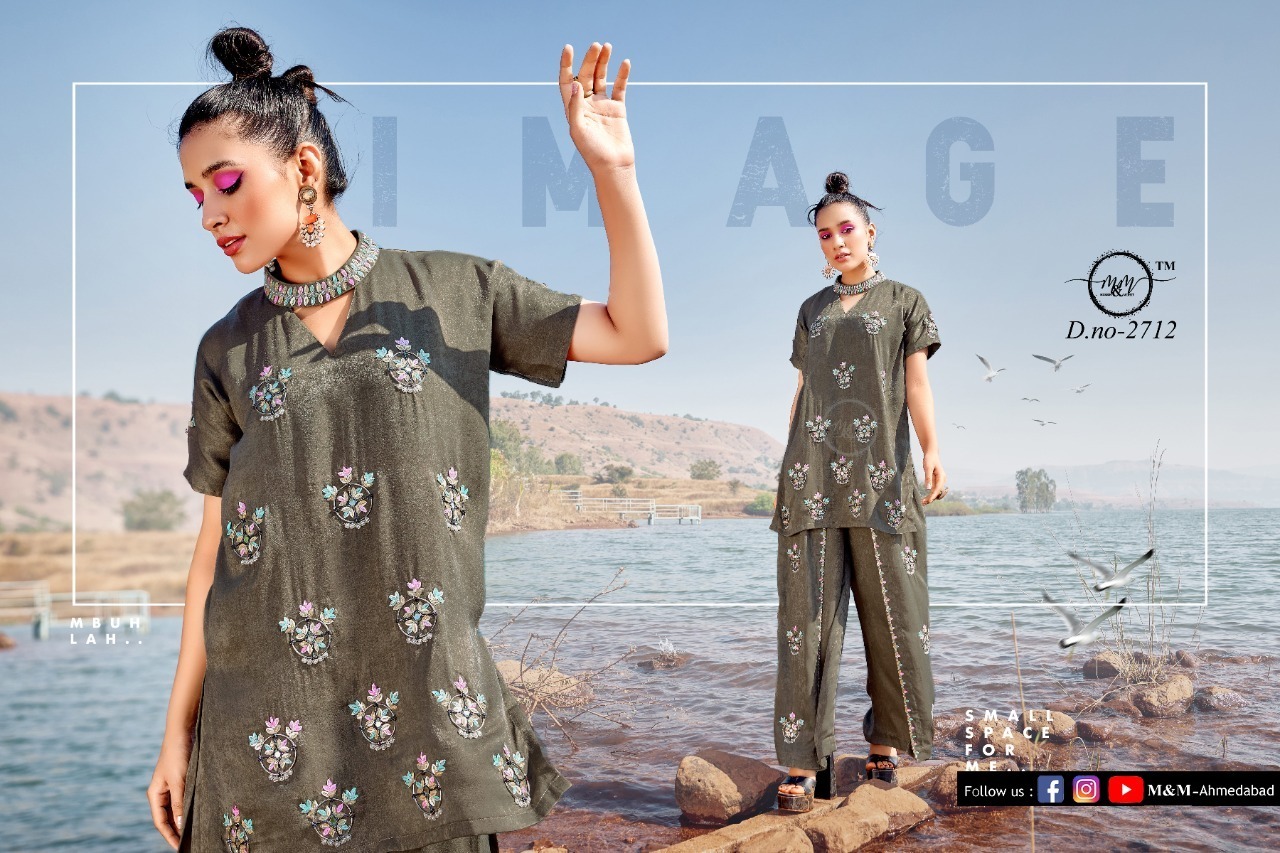 M-M-2712-IMPRORTED-VELVET-TOP-WITH-BOTTOM-LATEST-COLLECTION-2023-2