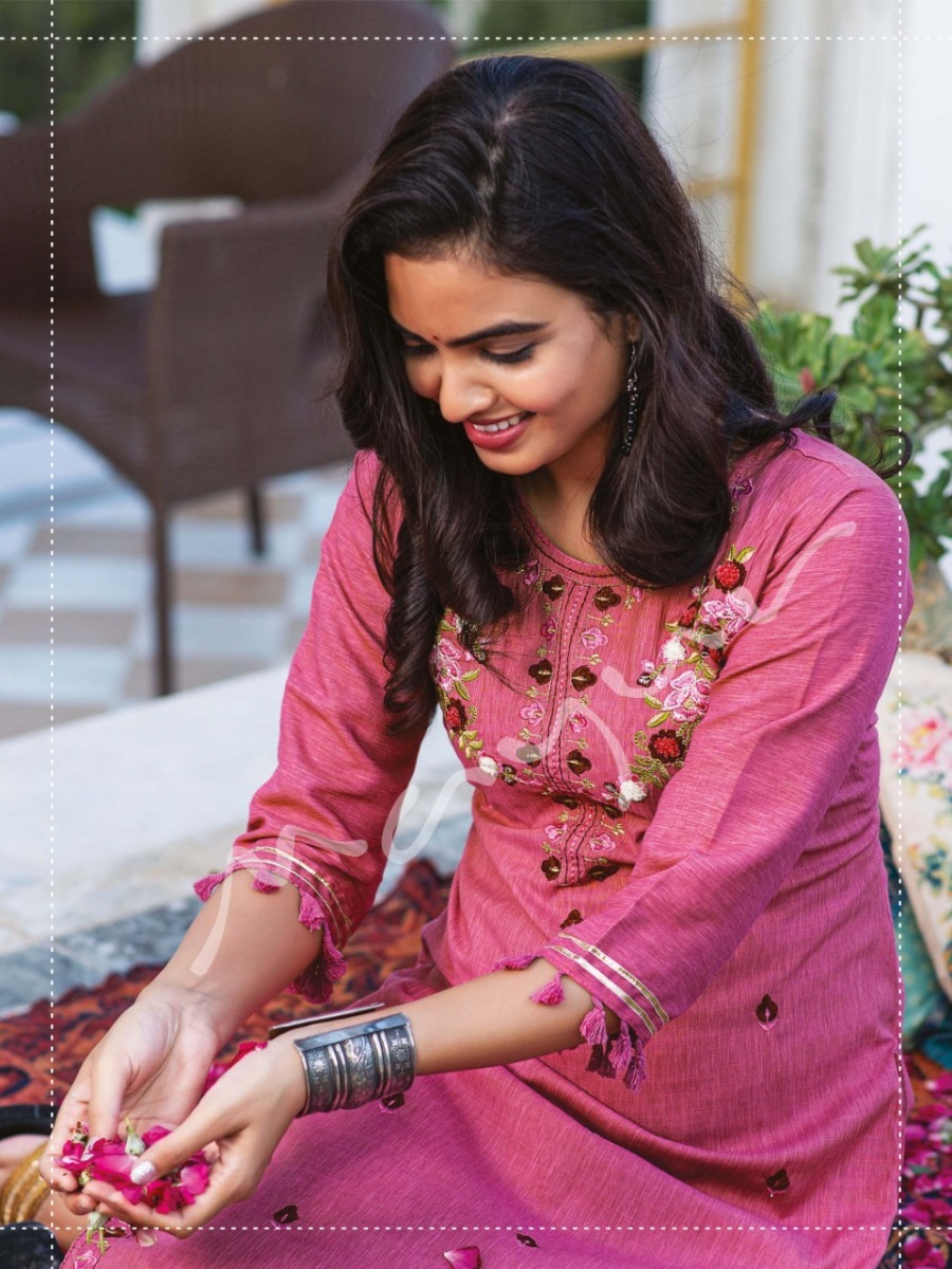 MAYUR-BUNAAI-RAYON-EMBROIDERY-KURTI-LATEST-COLLECTION-2022-7