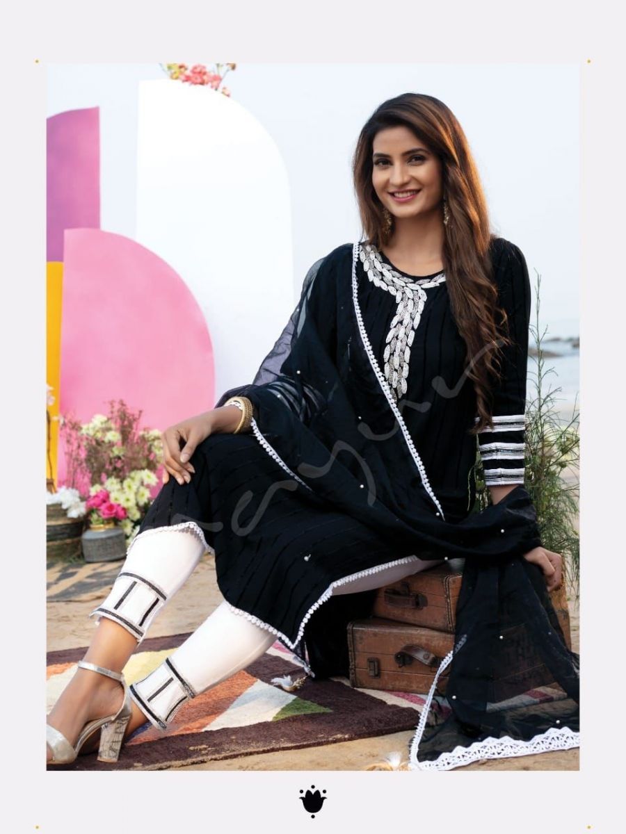 MAYUR-CREATION-BOMBAY-VELVET-KURTI-PANT-WITH-DUPATTA-LATEST-CATALOGUE-11