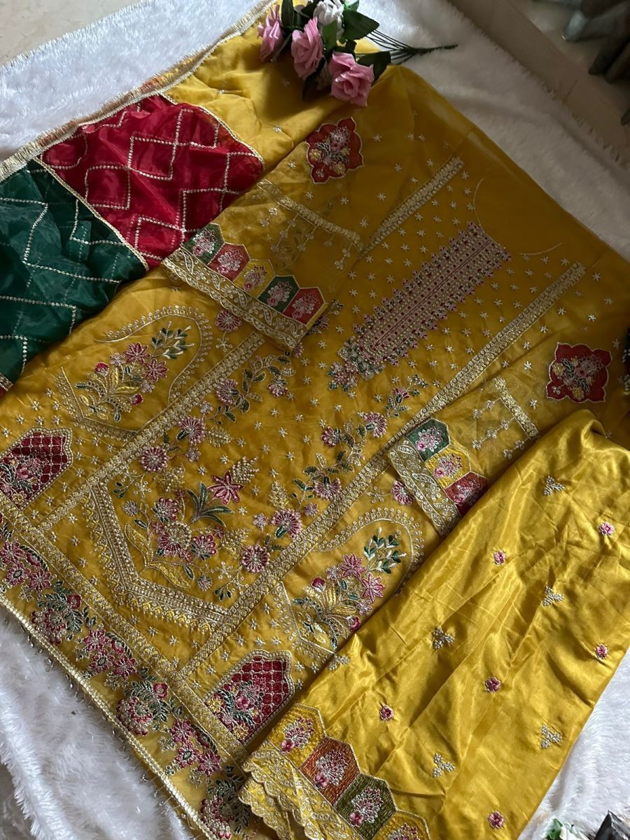 MEHBOOB-TEX-1240-A-TO-D-PAKISTANI-SUITS-7