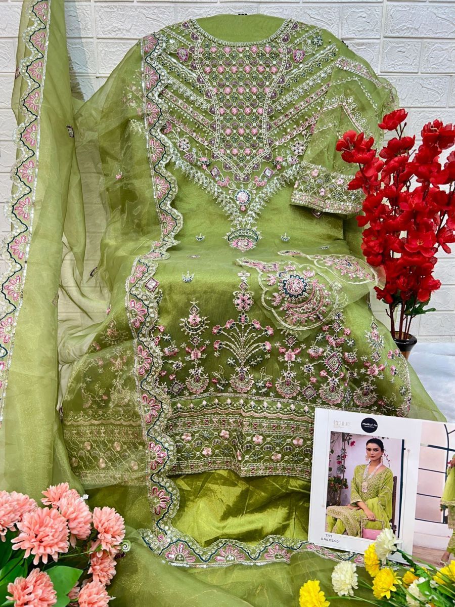 MEHBOOB-TEX-1332-A-B-C-D-PAKISTANI-SUITS-IN-INDIA-9