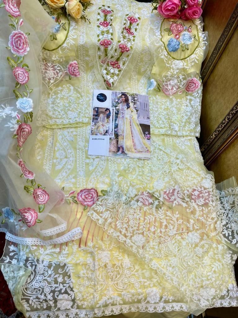 MEHBOOB-TEX-CRIMSON-EMBROIDERY-PAKISTANI-SUITS-SUPPLIER-6