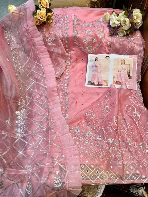 MEHBOOB-TEX-D.NO-7773-COLOUR-PAKISTANI-SUITS-WHOLESALE-1