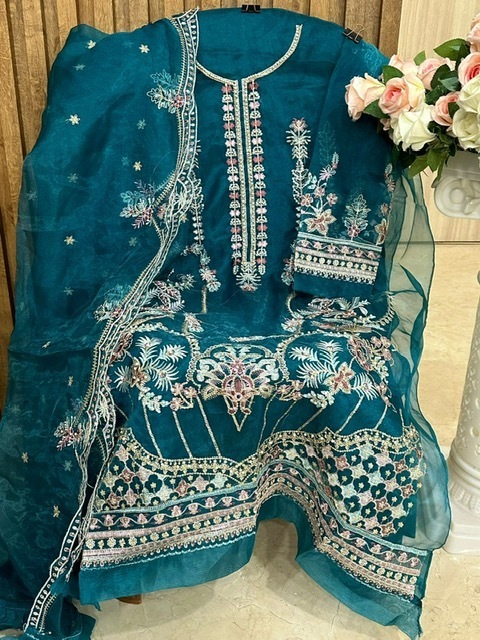 MEHBOOB-TEX-MISTRY-VOL-1-PAKISTANI-TOP-PANT-WITH-DUPATTA-WHOLESALER-2