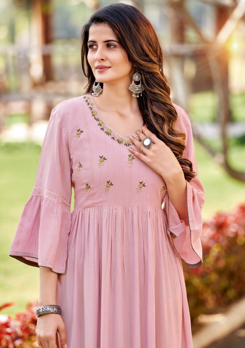 MITTOO-PAKHI-LATEST-RAYON-KURTS-WHOLESALER-SURAT-4