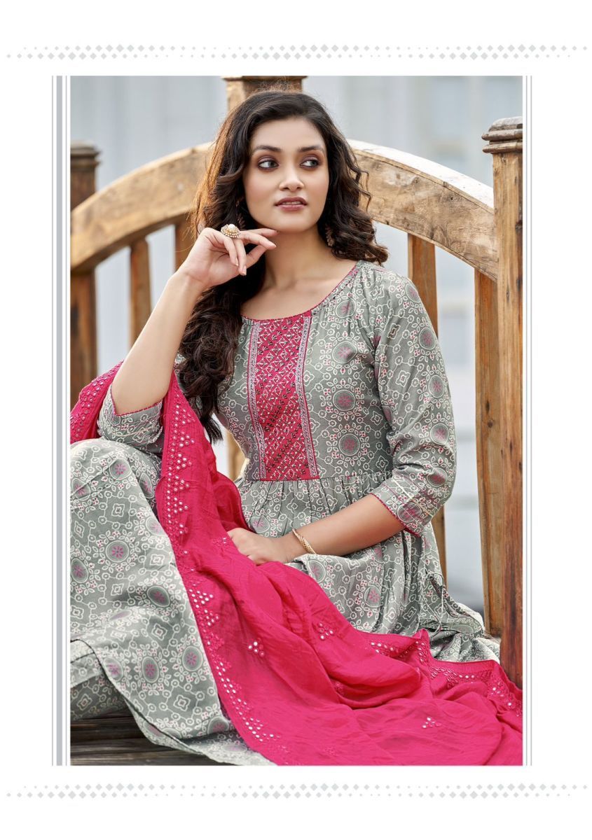 MITTOO-PARAMPARA-CHANDERI-VISCOSE-EMBROIDERY-HANDWORK-KURTI-PANT-WITH-DUPATTA-SET-5