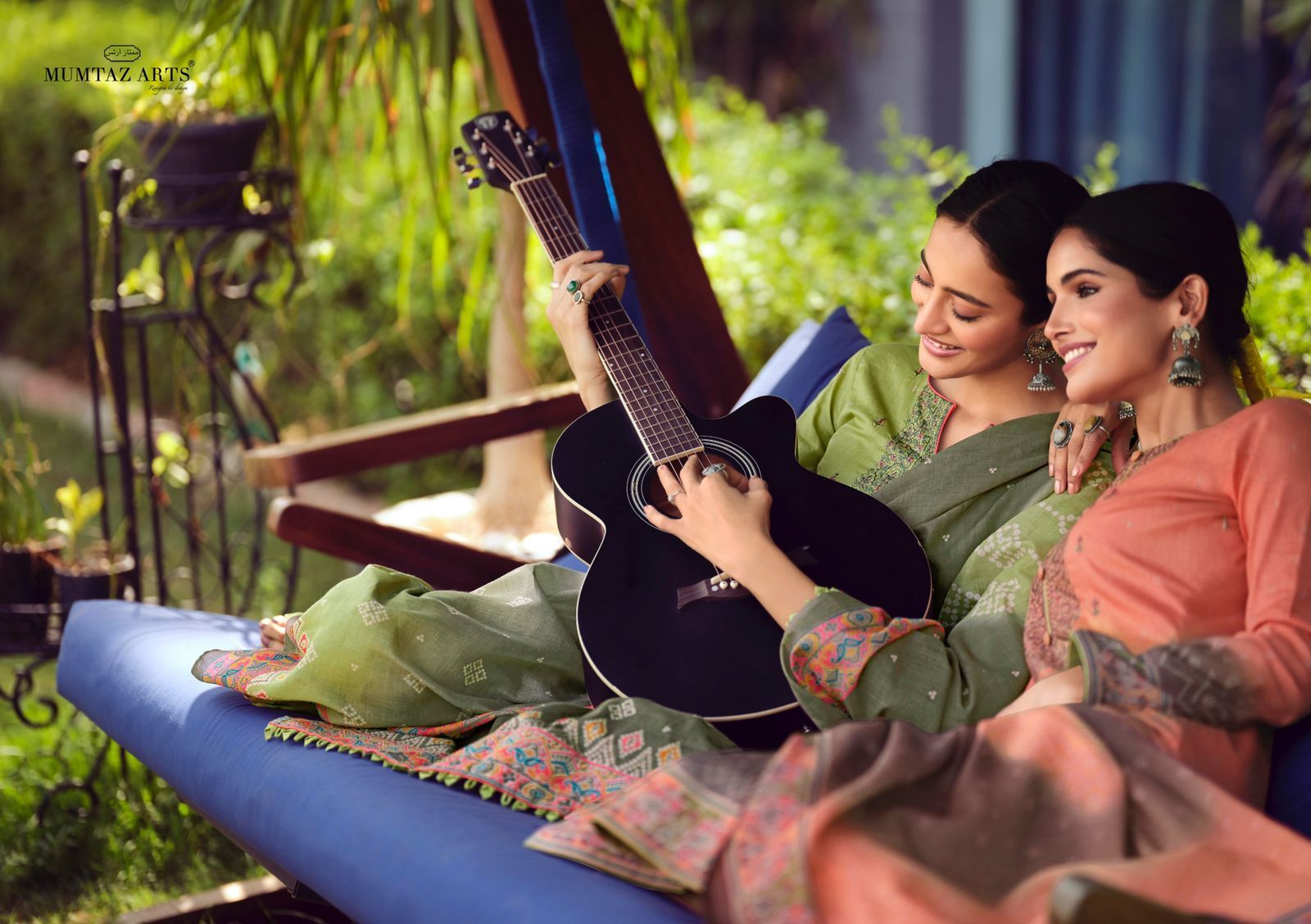 MUMTAZ-ARTS-GULHAAR-PURE-LAWN-SUITS-MANUFACTURER-SURAT-15