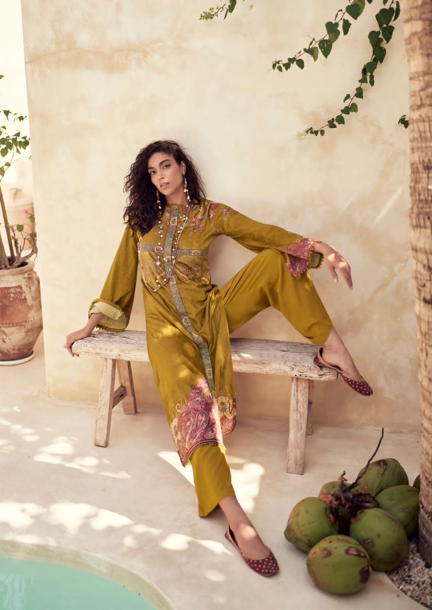 MUMTAZ-ARTS-IZHAR-VELVET-SALWAR-SUITS-IN-BEST-PRICE-7