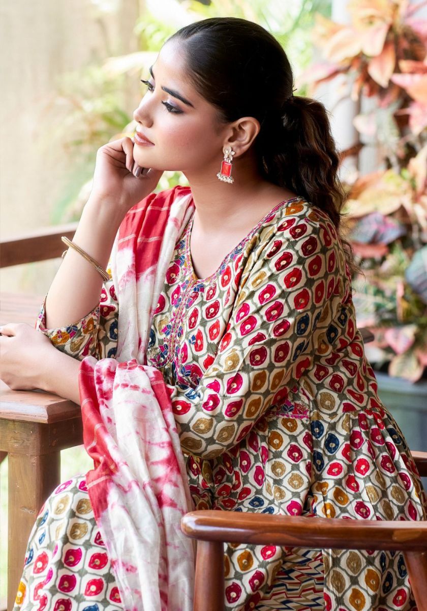 MYSTIC-9-POOJA-VOL-7-RAYON-READYMADE-KURTI-WHOLESALER-IN-SURAT-5