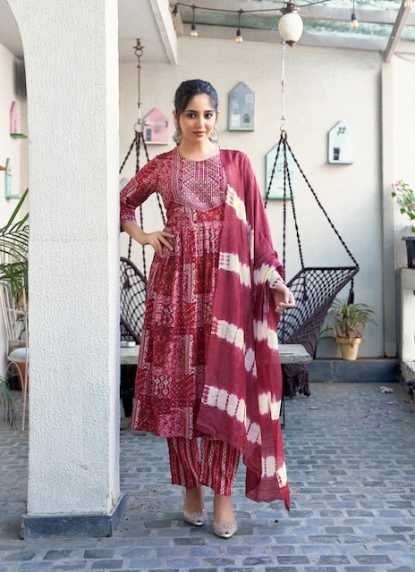 MYSTIC-9-SHANAYA-VOL-7-UMBRELLA-CUT-KURTIS-15