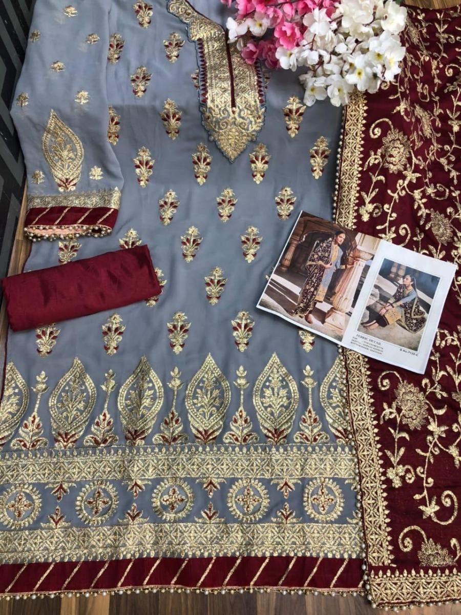 PAKISTANI-SALWAR-KAMEEZ-LATEST-DESIGNS-BY-PEHNAVA-FASHION-MART-5