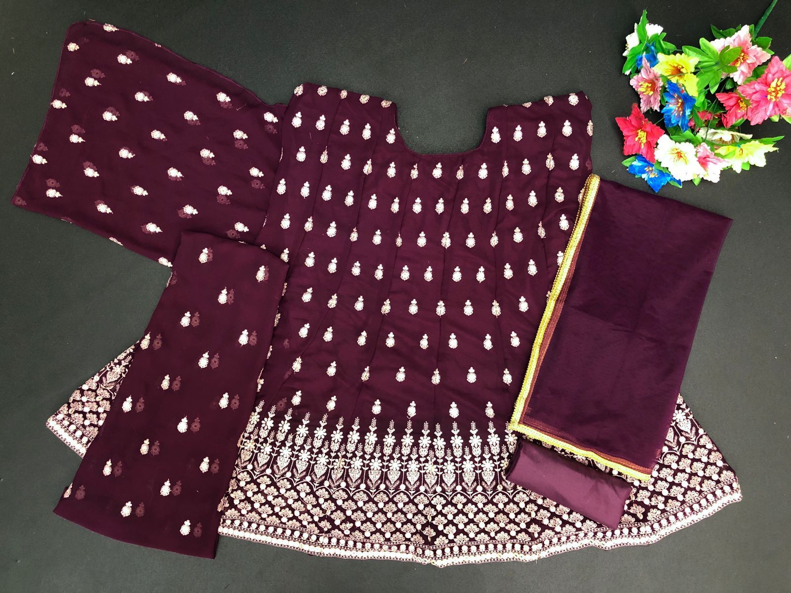 PEHNAVA-FASHION-MART-D.NO-1037-PAKISTANI-SUITS-WHOLESALE-3