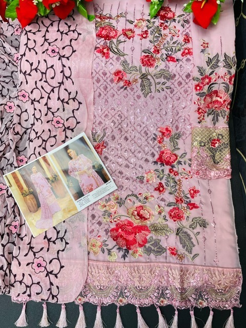 PEHNAVA-FASHION-MART-PAKISTANI-D.NO-8110-SALWAR-SUITS-WHOLESALE-6