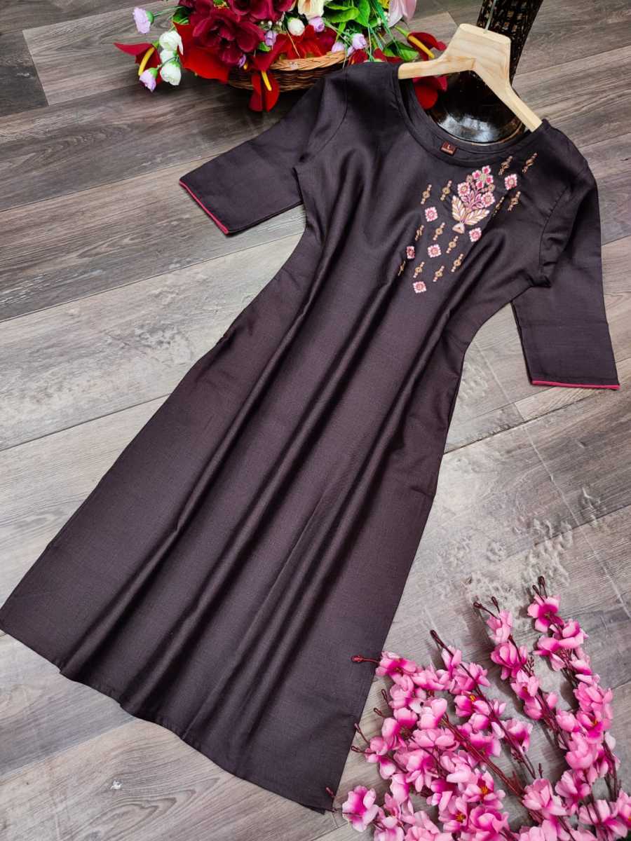 PEHNAVA-FASHION-MART-TRENDY-BRANDED-KURTIS-MANUFACTURER-6