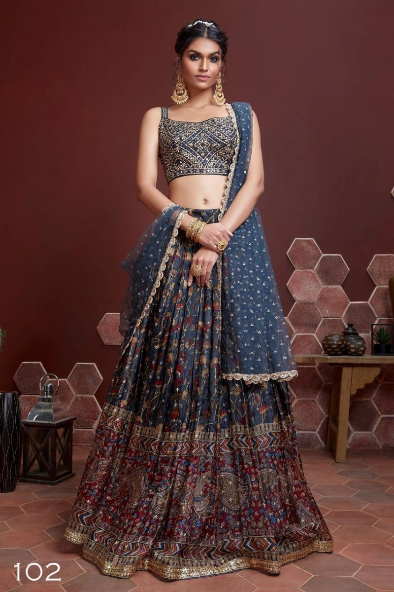 PEHNAVA-MANDAKINI-DESIGNER-LEHENGA-WEDDING-COLLECTION-5