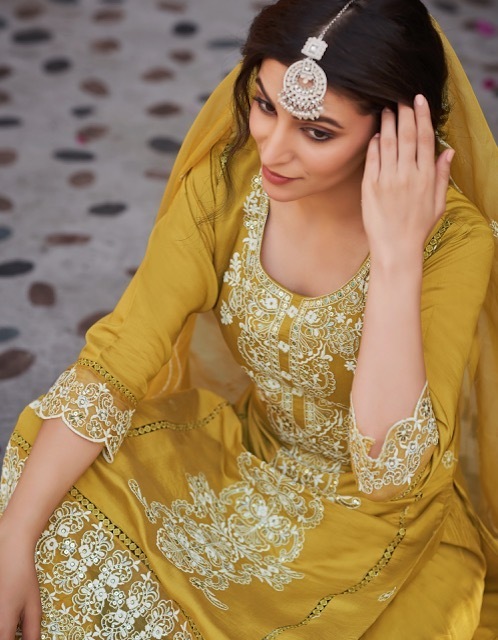 RADHIKA-LIFE-STYLE-SEHNAAZ-VOL-3-READYMADE-SILK-KURTI-SUPPLIER-IN-SURAT-5