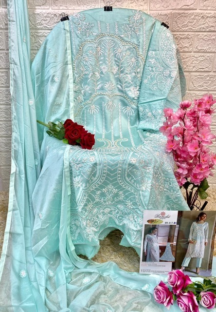 RAMSHA-PRESENT-R-517-NX-MILKY-COTTON-PAKISTANI-SUITS-SURAT-7