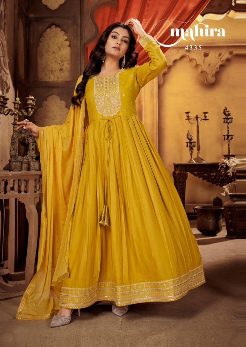 RANGOON-MAHIRA-RAYON-EMBROIDERY-KURTI-PANT-WITH-DUPATTA-3PCS-SET-5