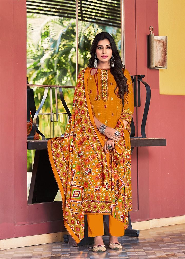 ROLI-MOLI-CREATION-GULNAR-PASHMINA-SUITS-BY-PEHNAVA-1