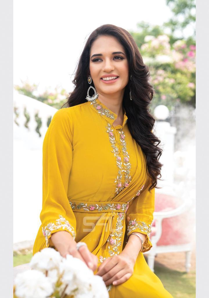 S4U-GLAMOUR-DESIGNER-KURTIS-SURAT-ONLINE-SUPPLIER-5