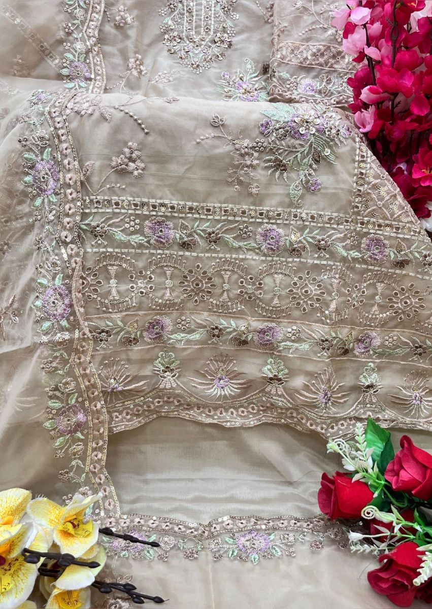 SADABAHAR-33-PAKISTANI-SUITS-WHOLESALE-2